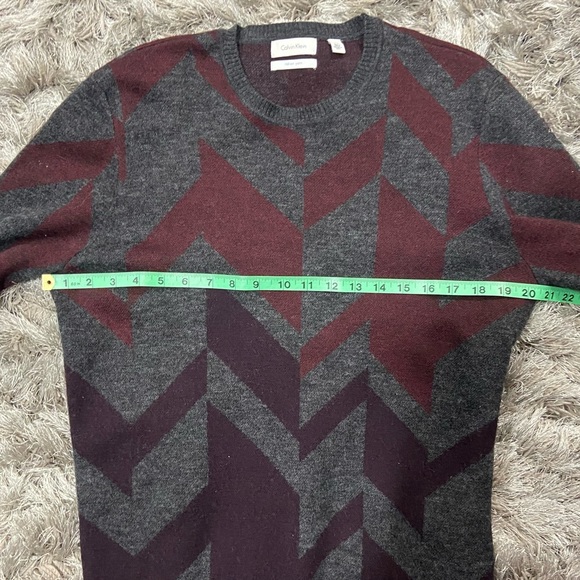 Calvin Klein Italian Yarn 50% merino wool 50% Acrylic men sweater. Size L. Used. - Picture 5 of 12